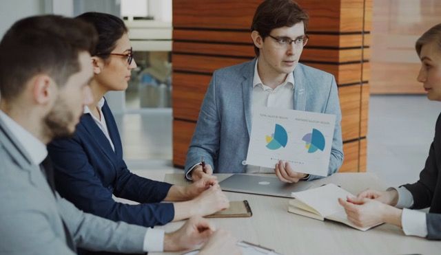 Customer Segmentation Intelligence: Mengapa Tidak Semua Konsumen Harus Diperlakukan dengan Strategi yang Sama