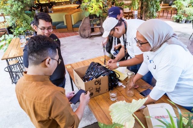 Beyond Customer Satisfaction: Mengapa Perusahaan Beralih dari Mengukur Kepuasan Menuju Memahami Loyalitas Pelanggan